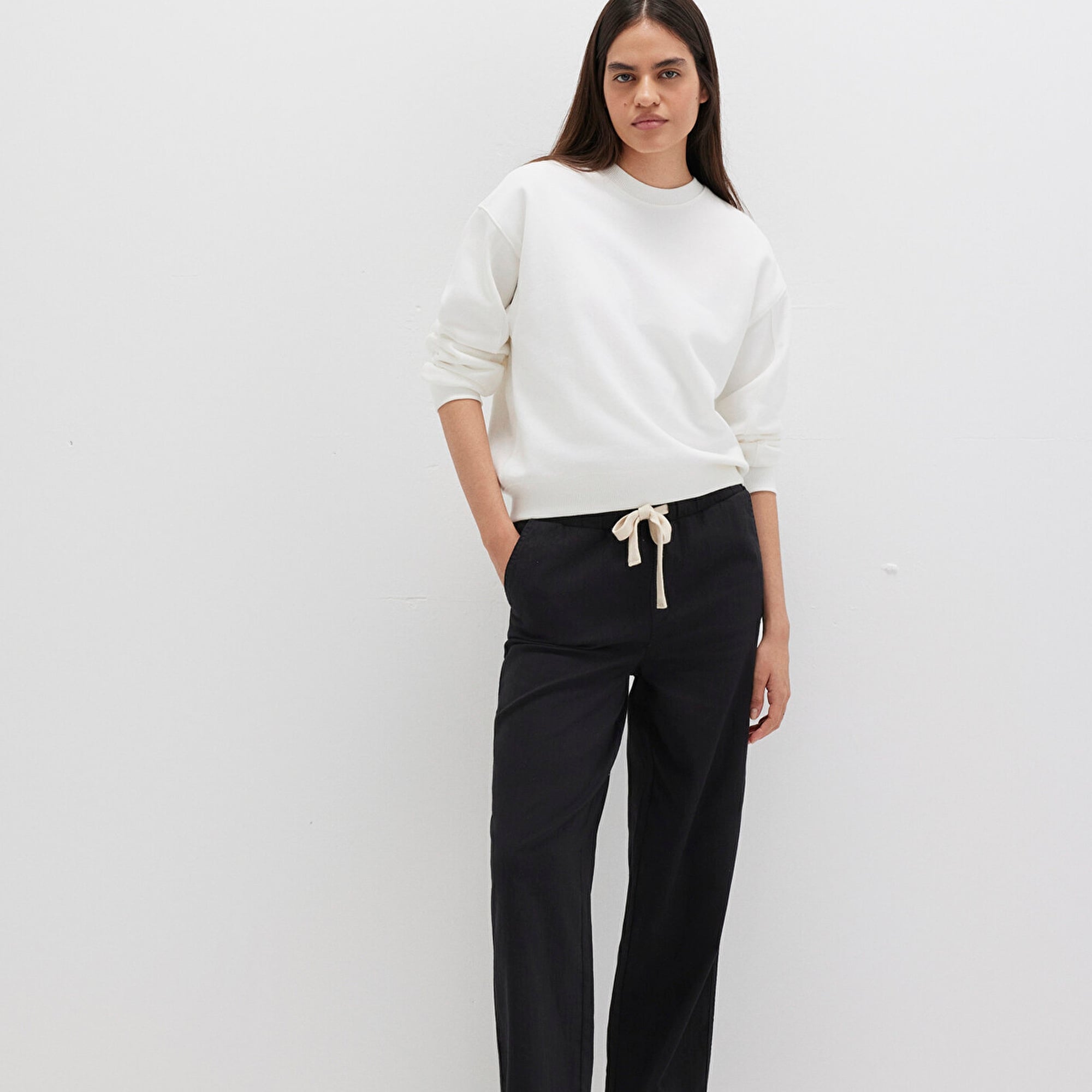 Mavi Beli Bağcıklı Siyah  Pantolon 1010945-900