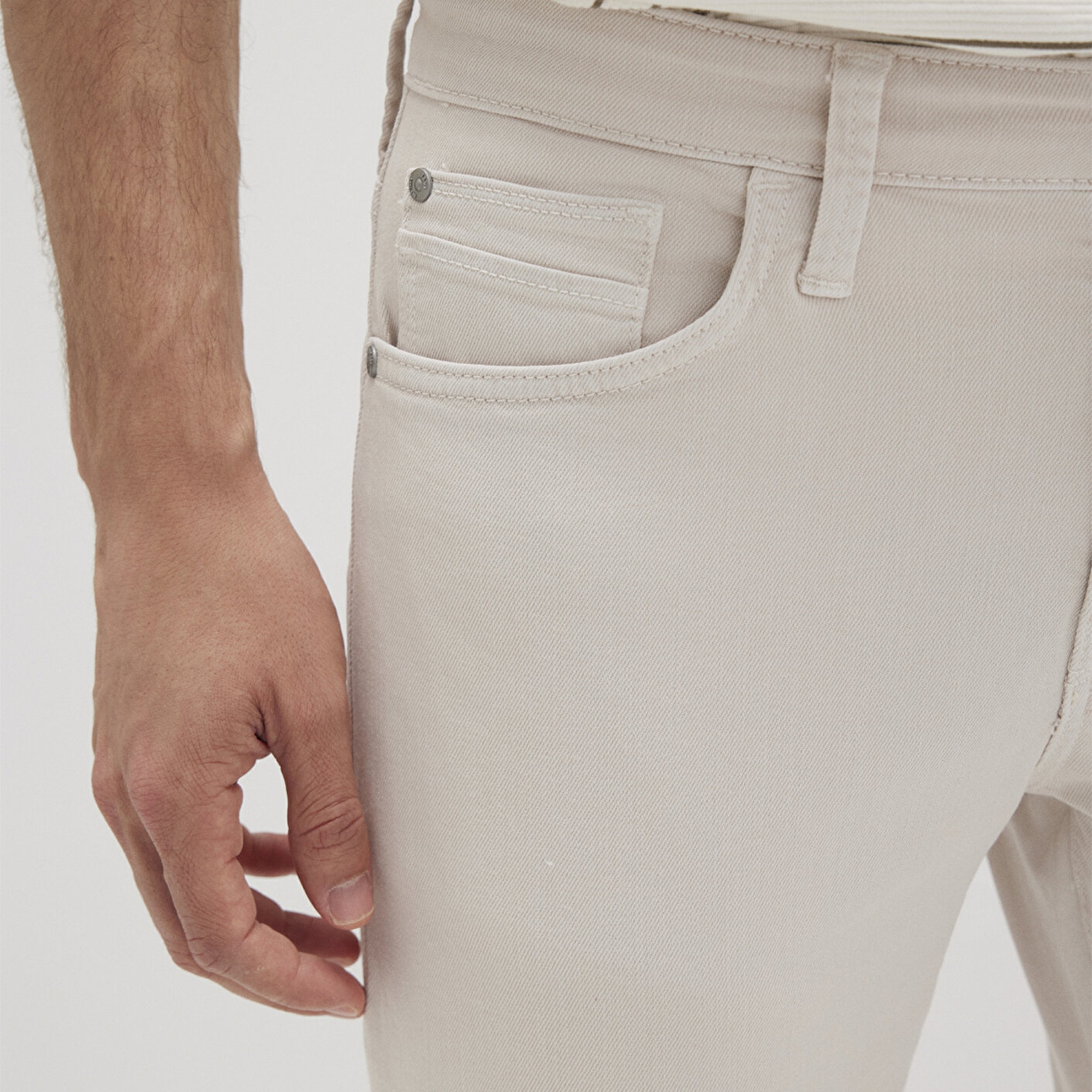 Mavi Jake Ekru Comfort Gabardin Pantolon 0042222763