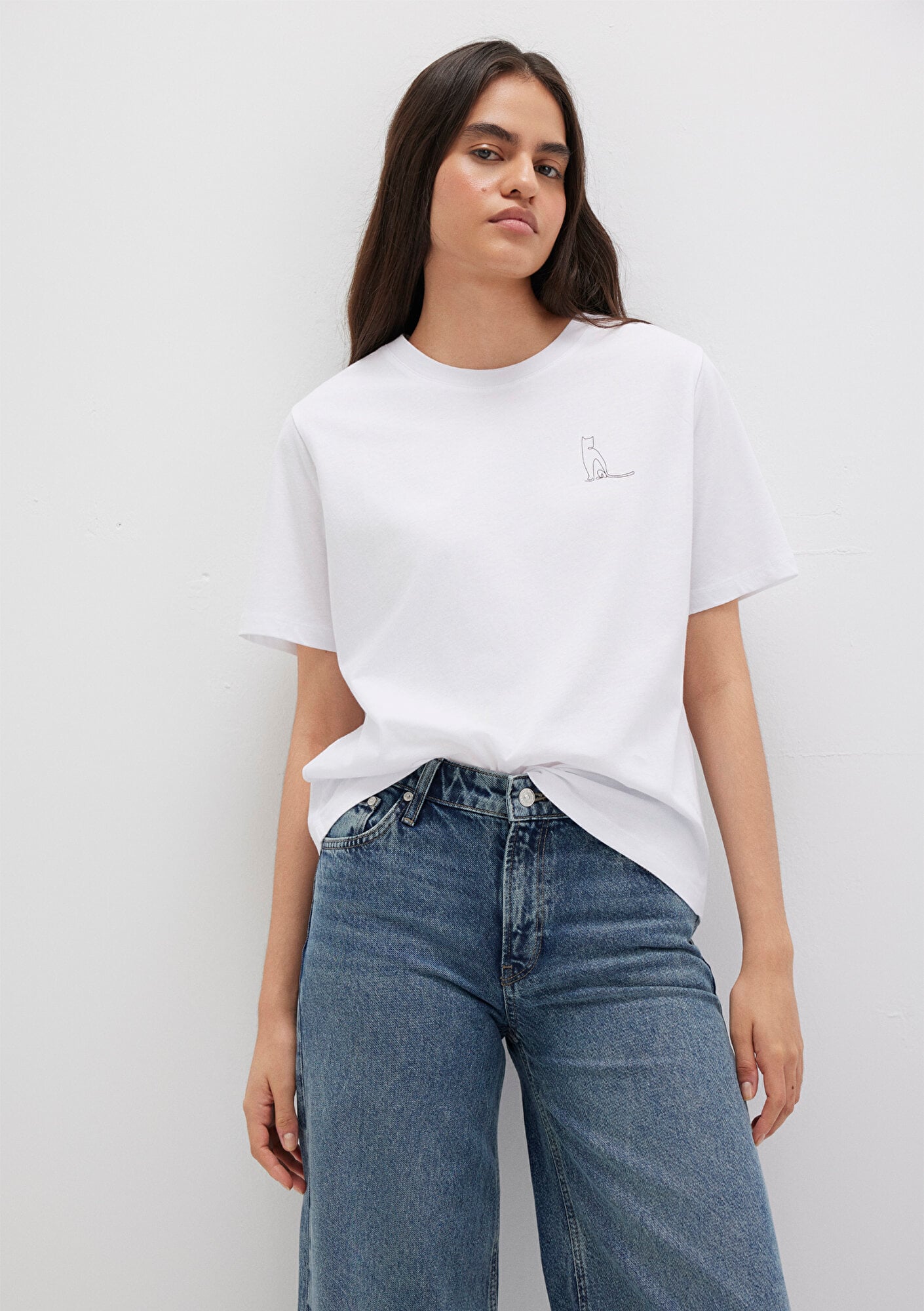  Mavi Kedi Baskılı Beyaz Tişört Regular Fit / Normal Kesim 1612298-620