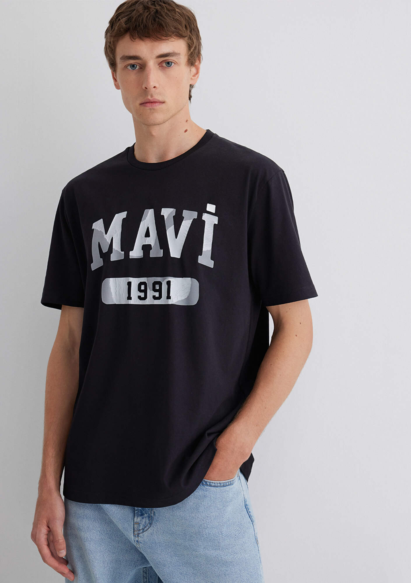  Mavi 1991 Baskılı Siyah Tişört Loose Fit / Bol Rahat Kesim 0612573-900