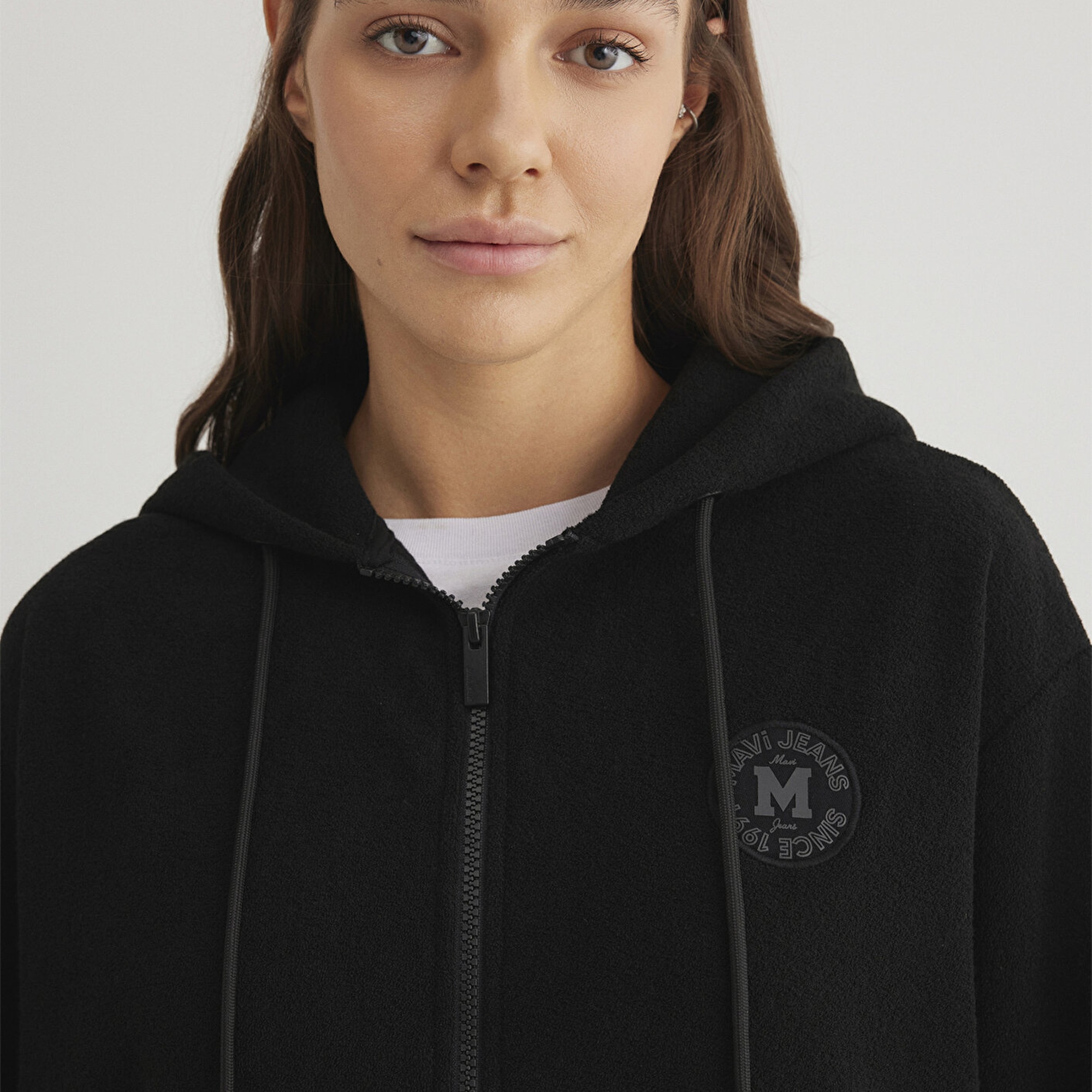 Mavi Mavi Patch Logo Fermuarlı Siyah Polar Sweatshirt 1S10306-900