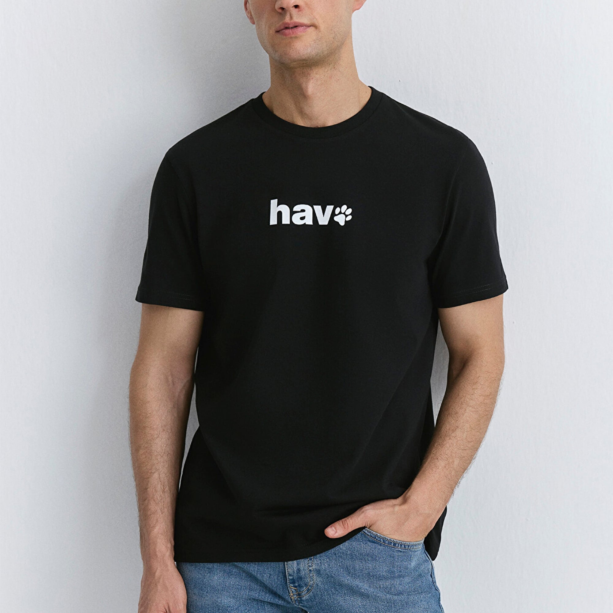 Mavi Hav Baskılı Siyah Tişört Regular Fit / Normal Kesim 0612759-900