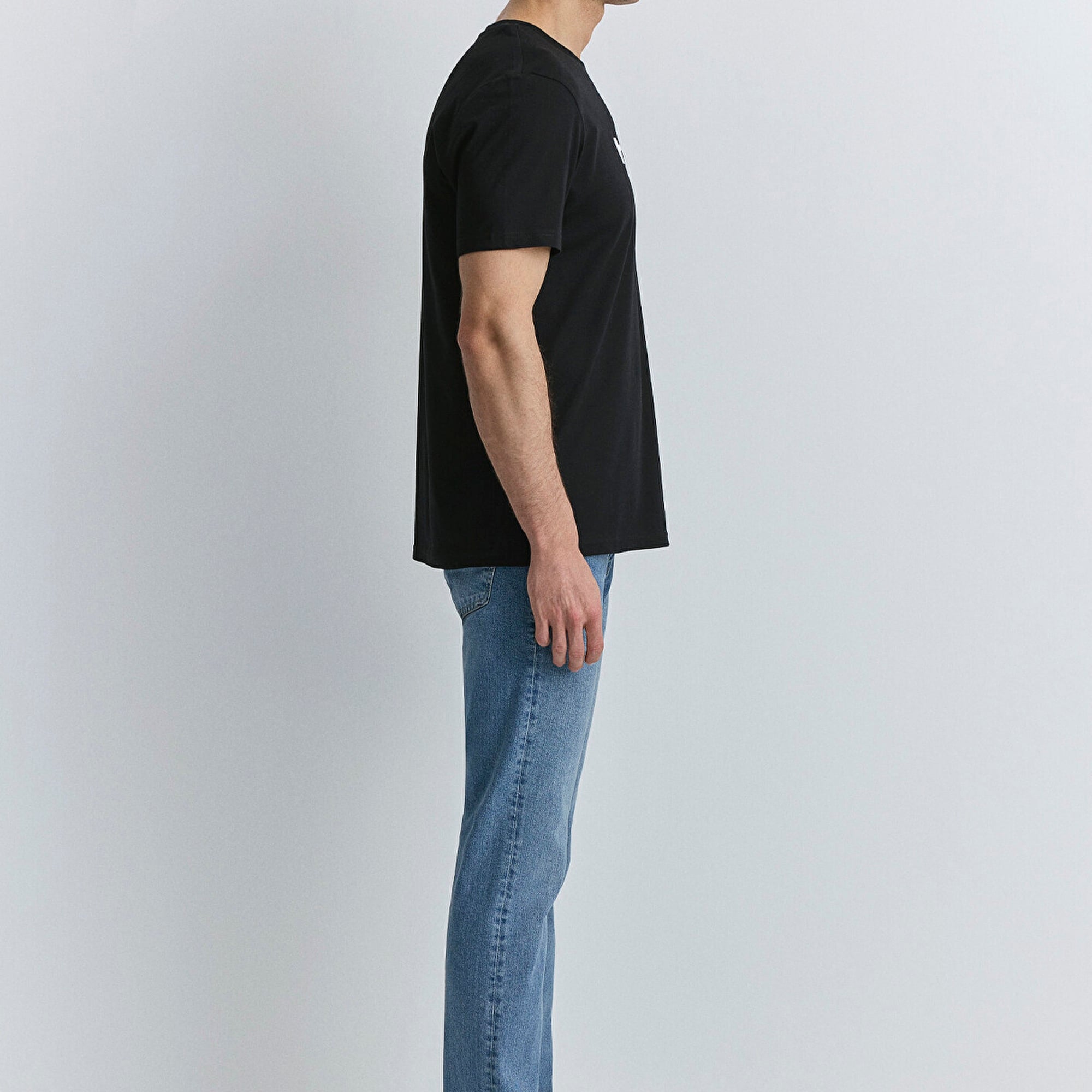 Mavi Hav Baskılı Siyah Tişört Regular Fit / Normal Kesim 0612759-900