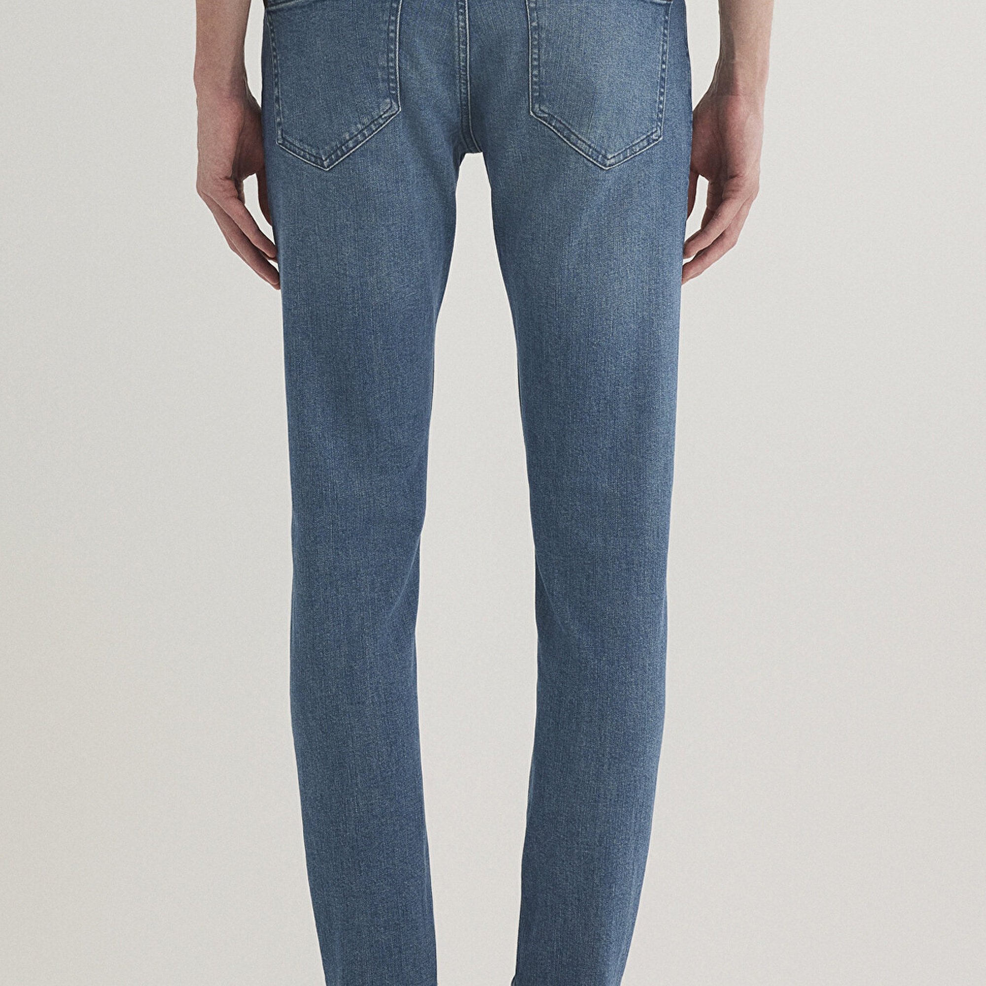 Mavi James Lux Black Gölgeli Puslu Indigo Mavisi Jean Pantolon 0042489352