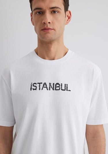  Mavi İstanbul Baskılı Beyaz Tişört Loose Fit / Bol Rahat Kesim 0612993-620