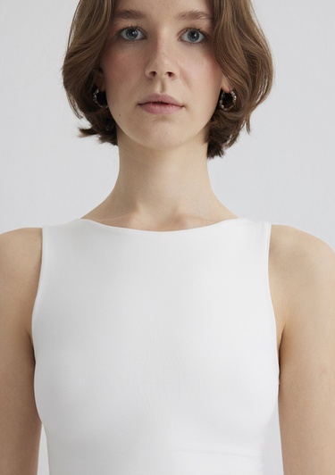  Mavi Kayık Yaka Beyaz Poliamid Top Fitted / Vücuda Oturan Kesim 1613497-70057