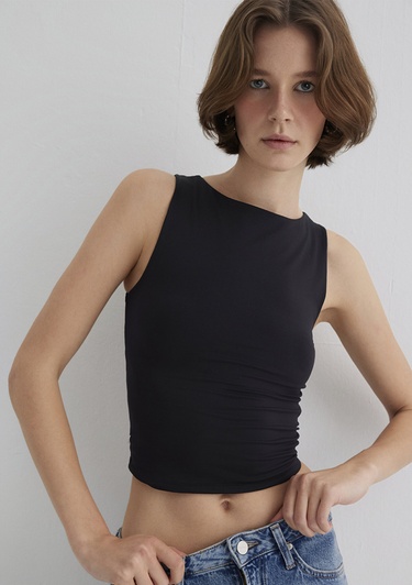  Mavi Kayık Yaka Siyah Poliamid Top Fitted / Vücuda Oturan Kesim 1613497-900