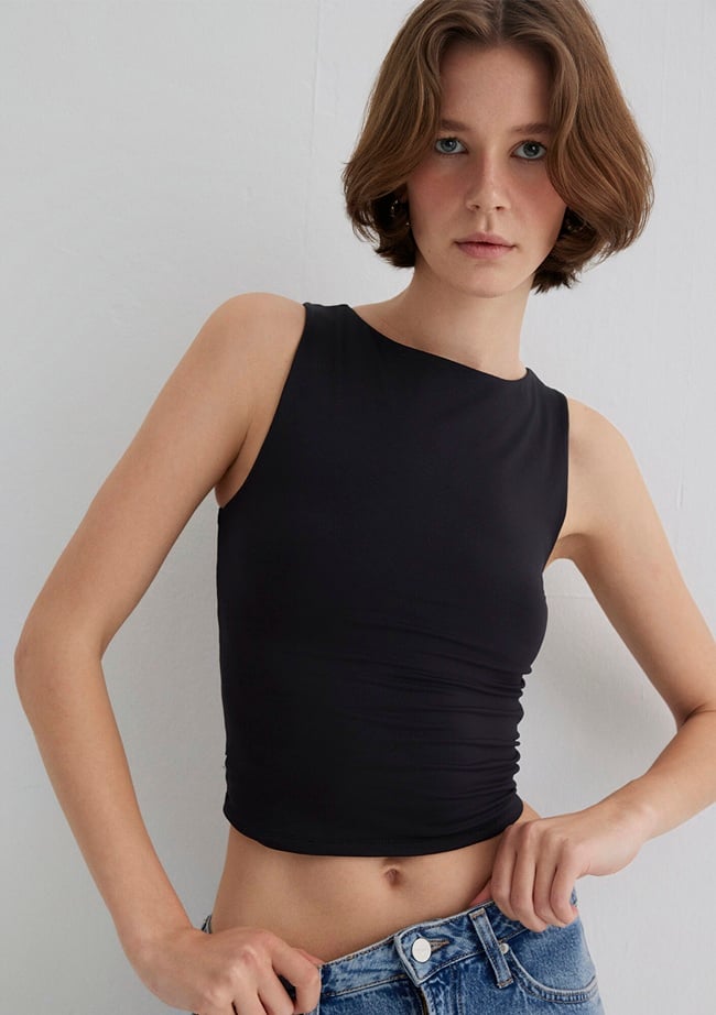  Mavi Kayık Yaka Siyah Poliamid Top Fitted / Vücuda Oturan Kesim 1613497-900