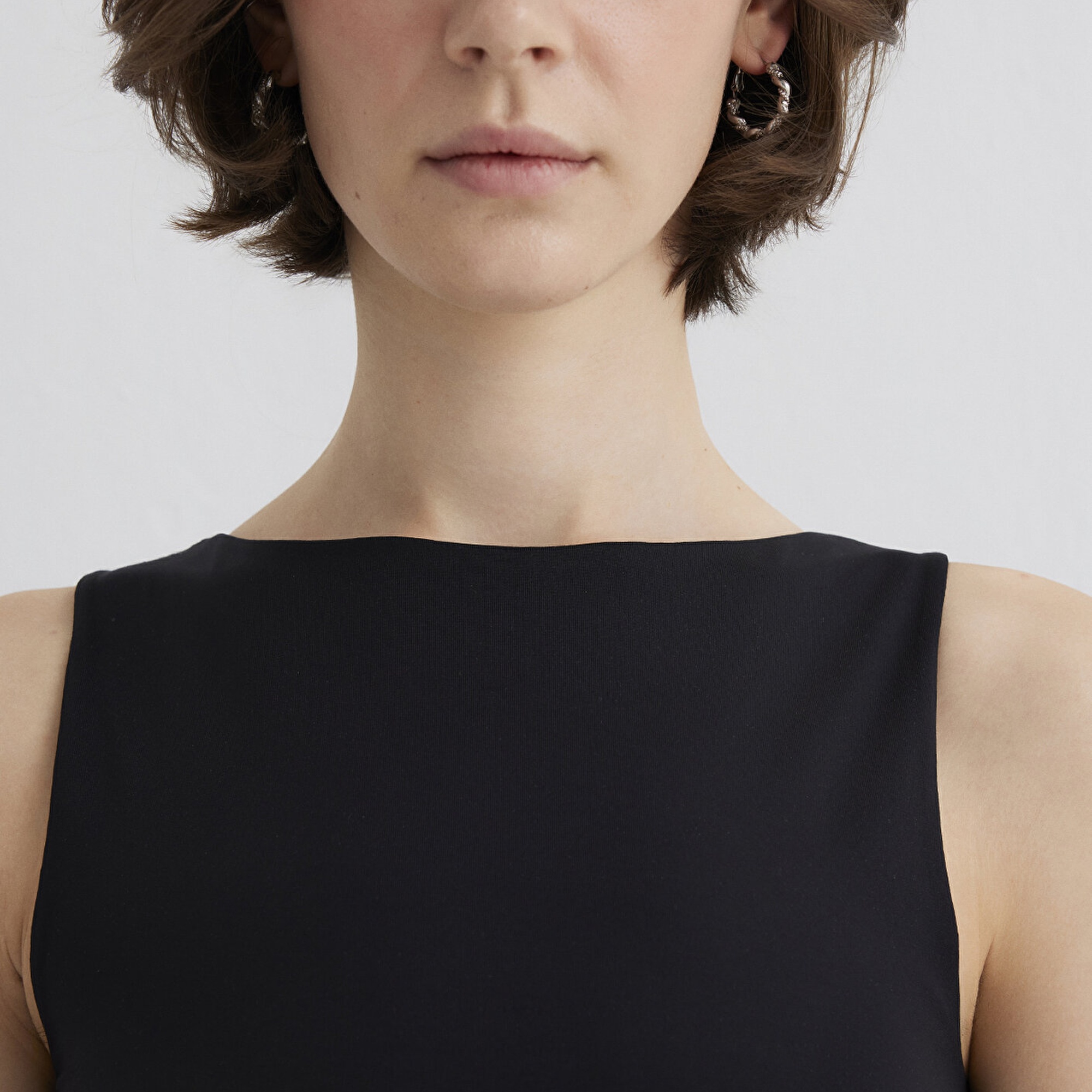 Mavi Kayık Yaka Siyah Poliamid Top Fitted / Vücuda Oturan Kesim 1613497-900