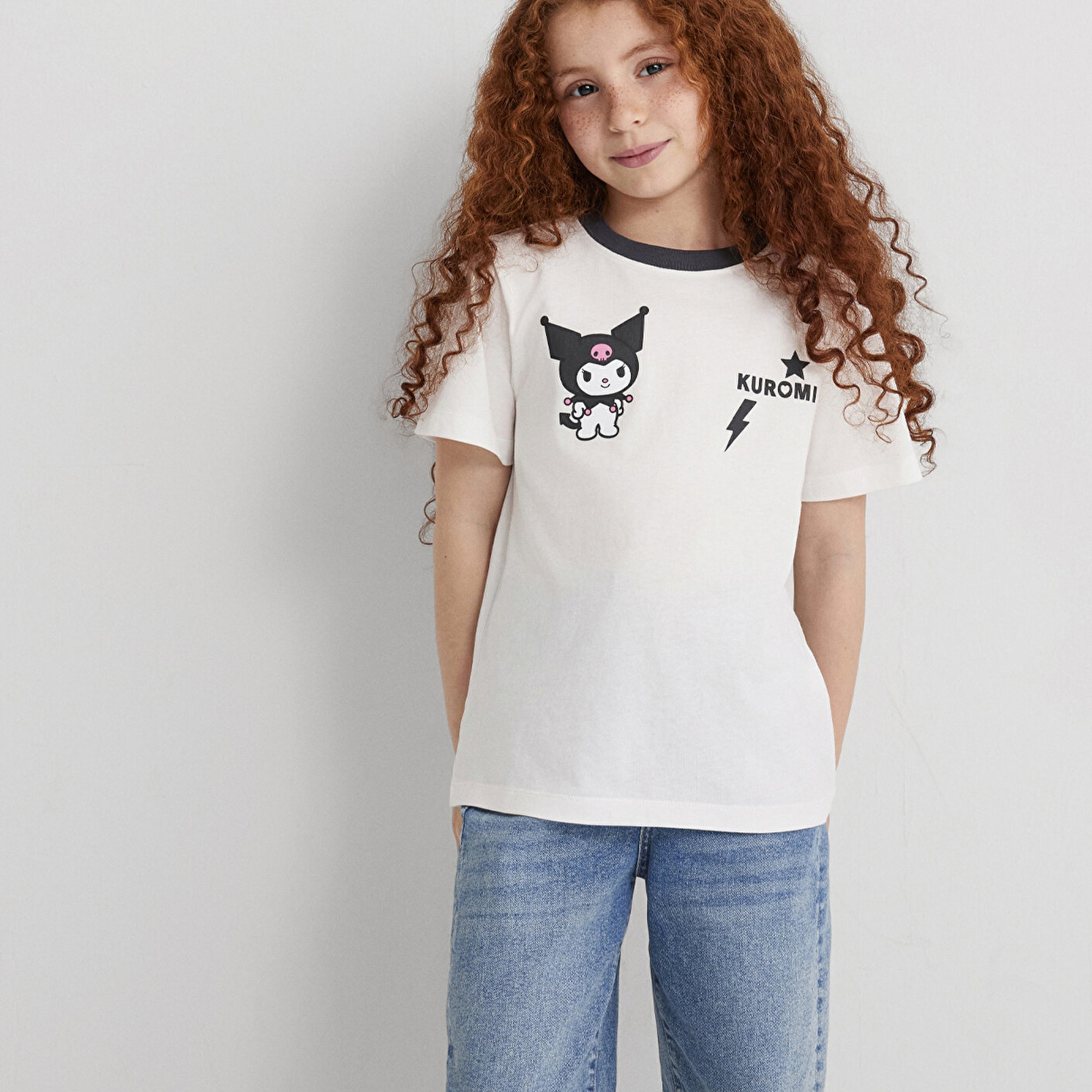 Mavi Kuromi Baskılı Ekru Tişört Regular Fit / Normal Kesim 7610378-70057