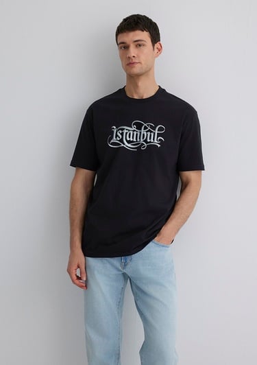  Mavi İstanbul Baskılı Siyah Tişört Loose Fit / Bol Rahat Kesim 0612991-900