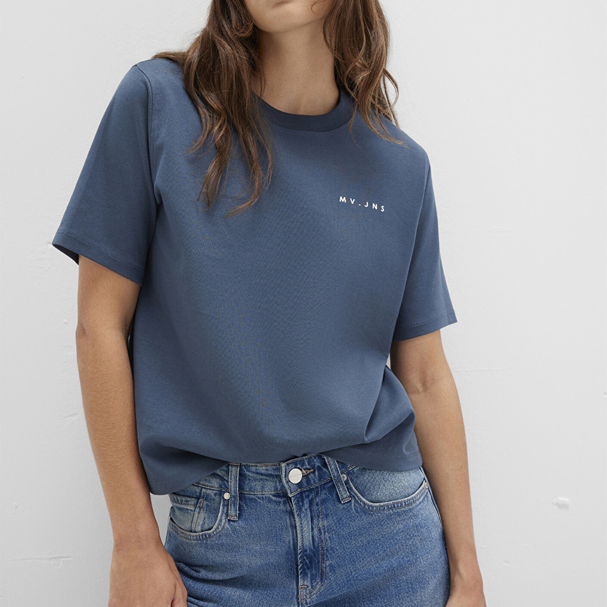 Mavi MV Baskılı İnterlok Lacivert Tişört Regular Fit / Normal Kesim 1613148-70500