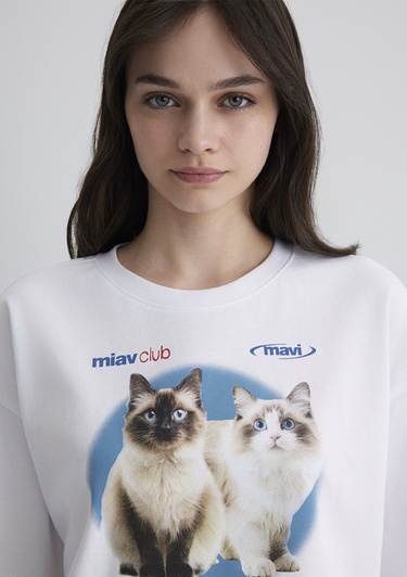  Mavi Kedi Baskılı Beyaz Tişört Crop / Kısa Kesim 1613098-620
