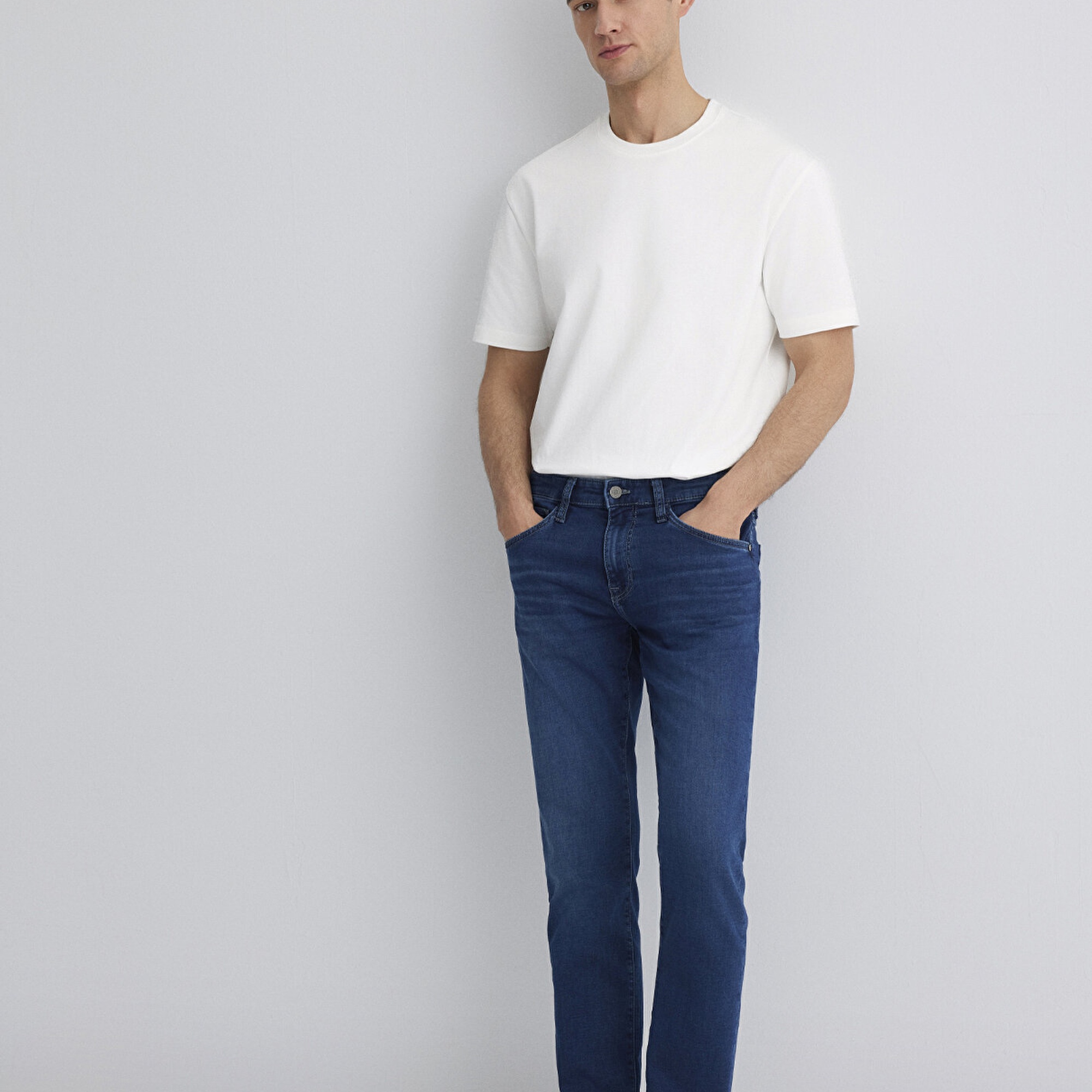 Mavi Jake Sporty Koyu İndigo Mavisi Jean Pantolon 0042289280