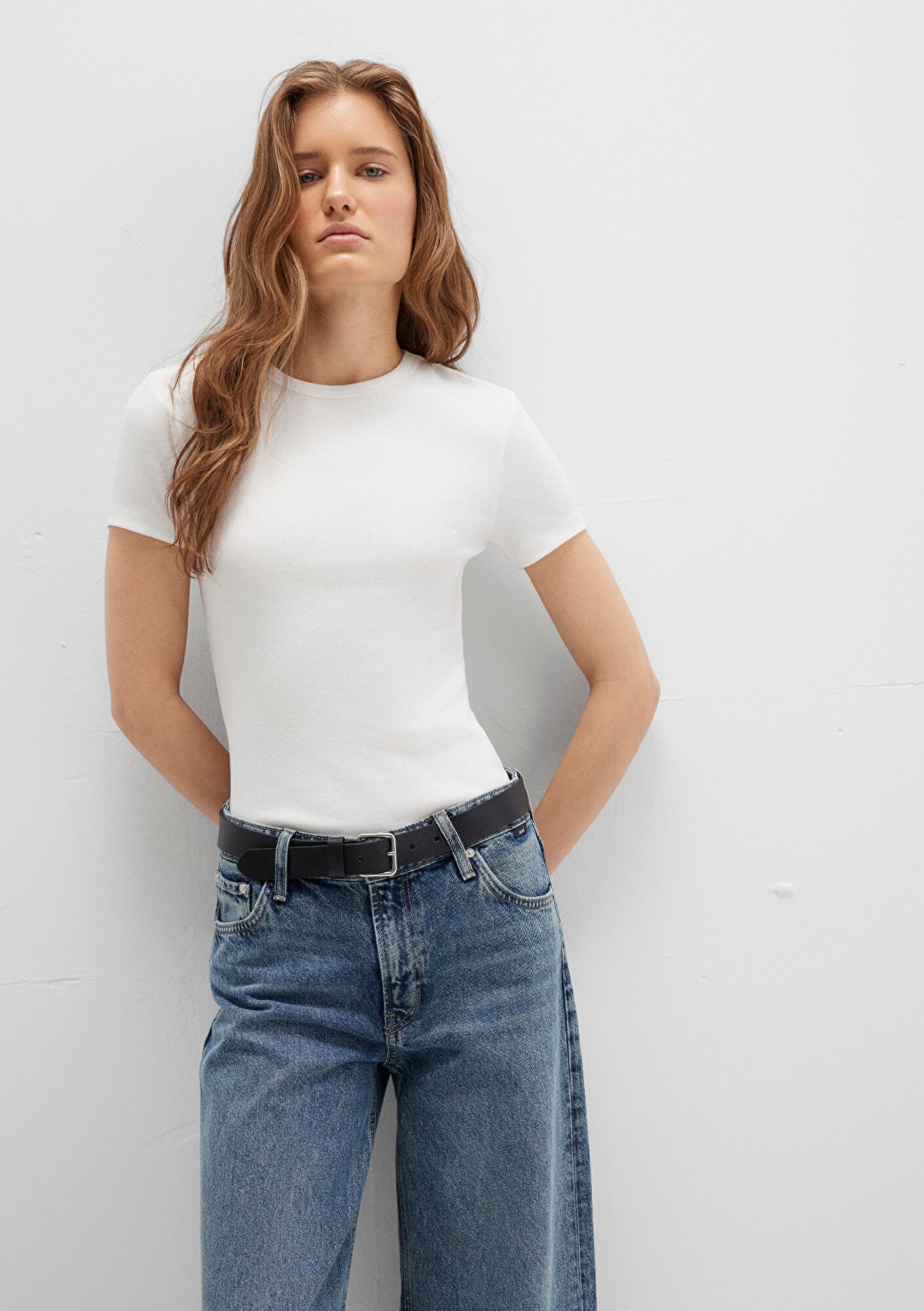  Mavi Beyaz Basic Tişört Fitted / Vücuda Oturan Kesim 1613081-70057