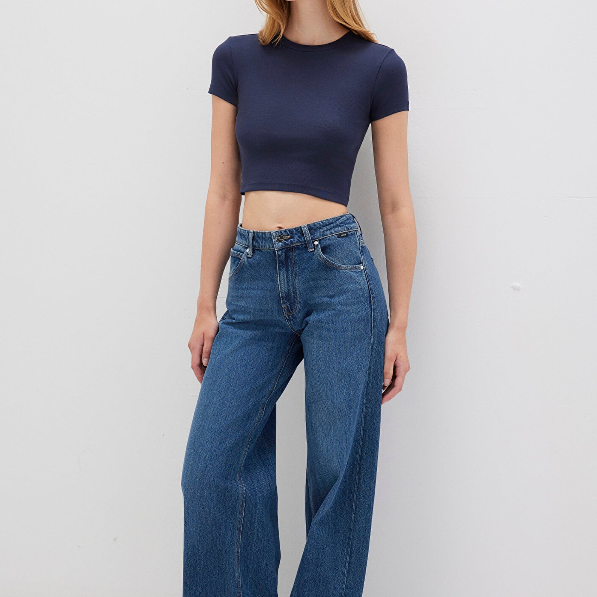 Mavi Lacivert Basic Crop Tişört Crop / Kısa Kesim 1600814-85315