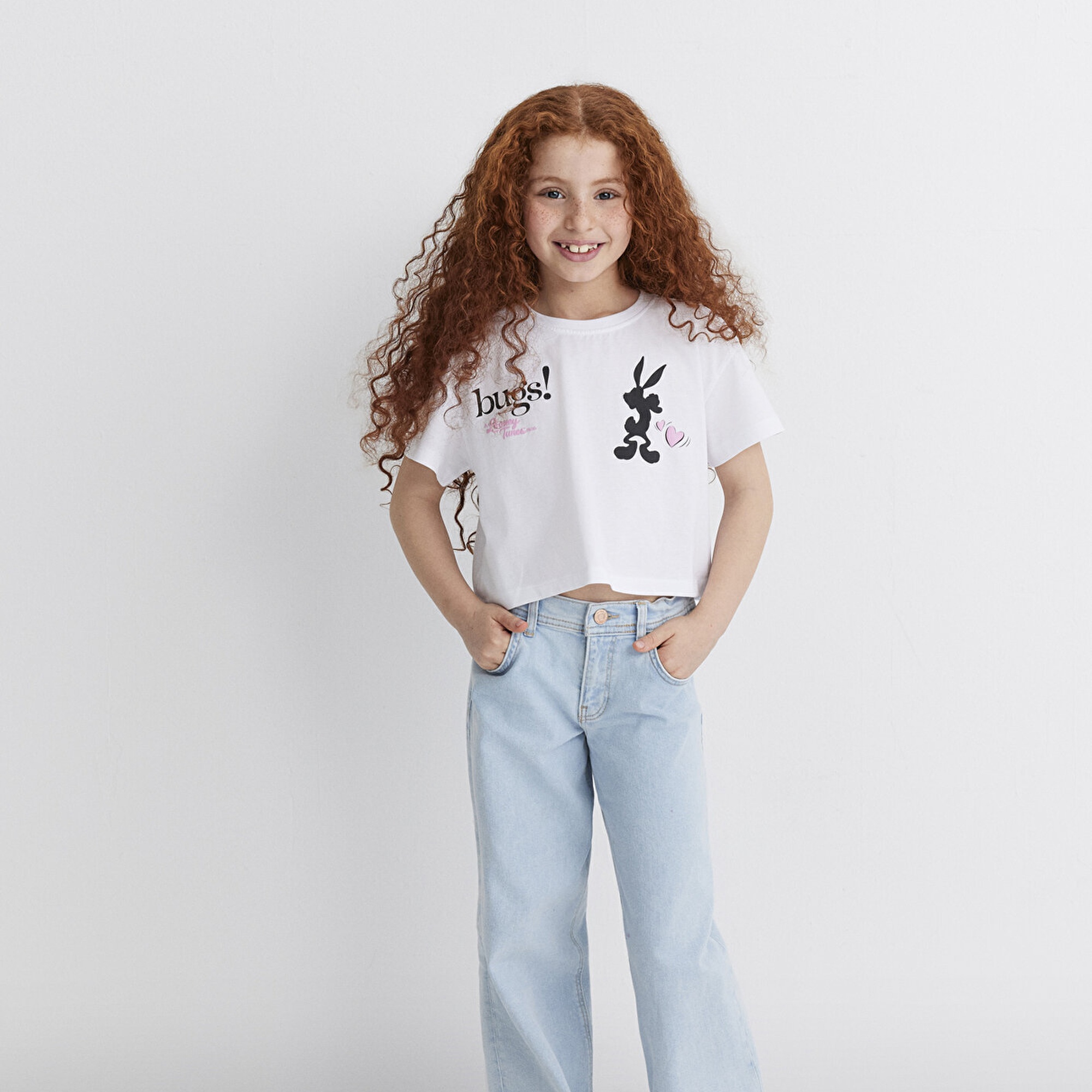 Mavi Bugs Bunny Baskılı Beyaz Tişört Loose Fit / Bol Rahat Kesim 7610304-620