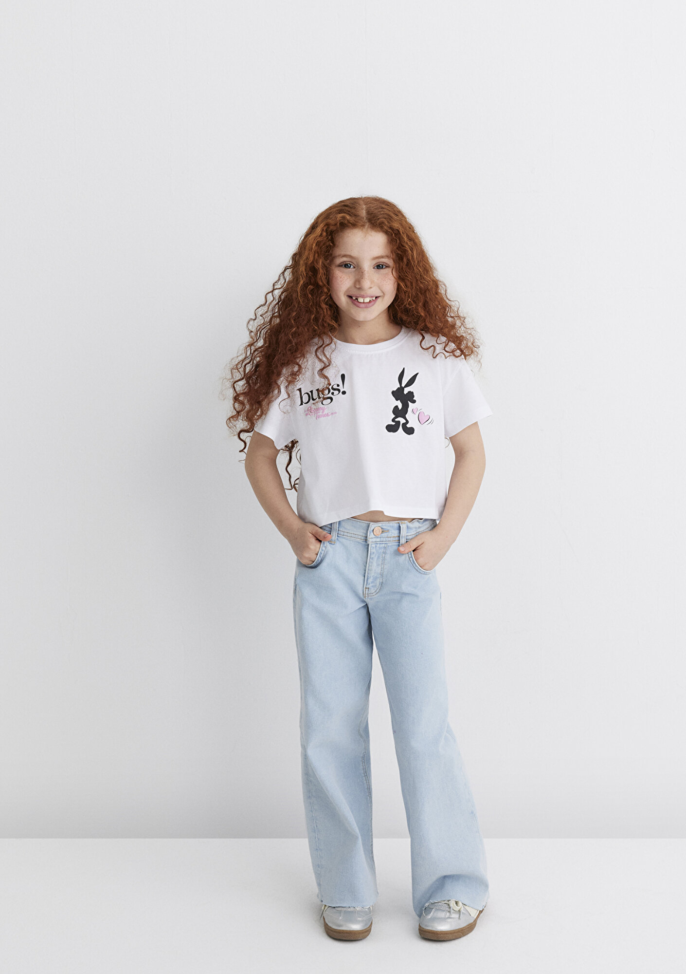  Mavi Bugs Bunny Baskılı Beyaz Tişört Loose Fit / Bol Rahat Kesim 7610304-620