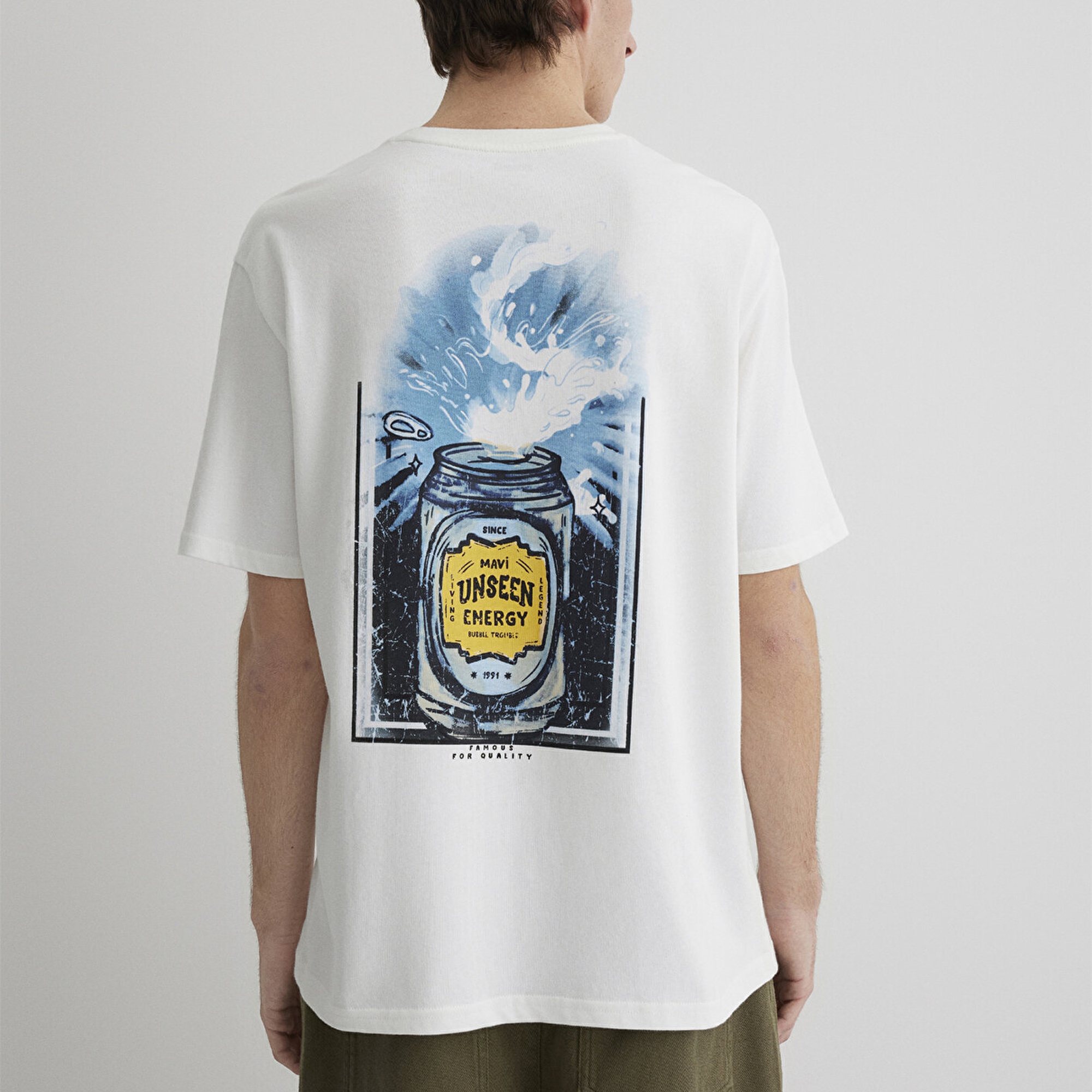 Mavi Sırt Baskılı Beyaz Tişört Loose Fit / Bol Rahat Kesim 0612455-80194