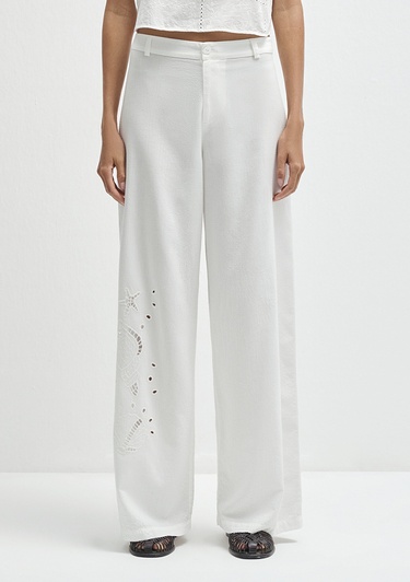  Mavi Nakışlı Beyaz Pantolon 1011052-70057