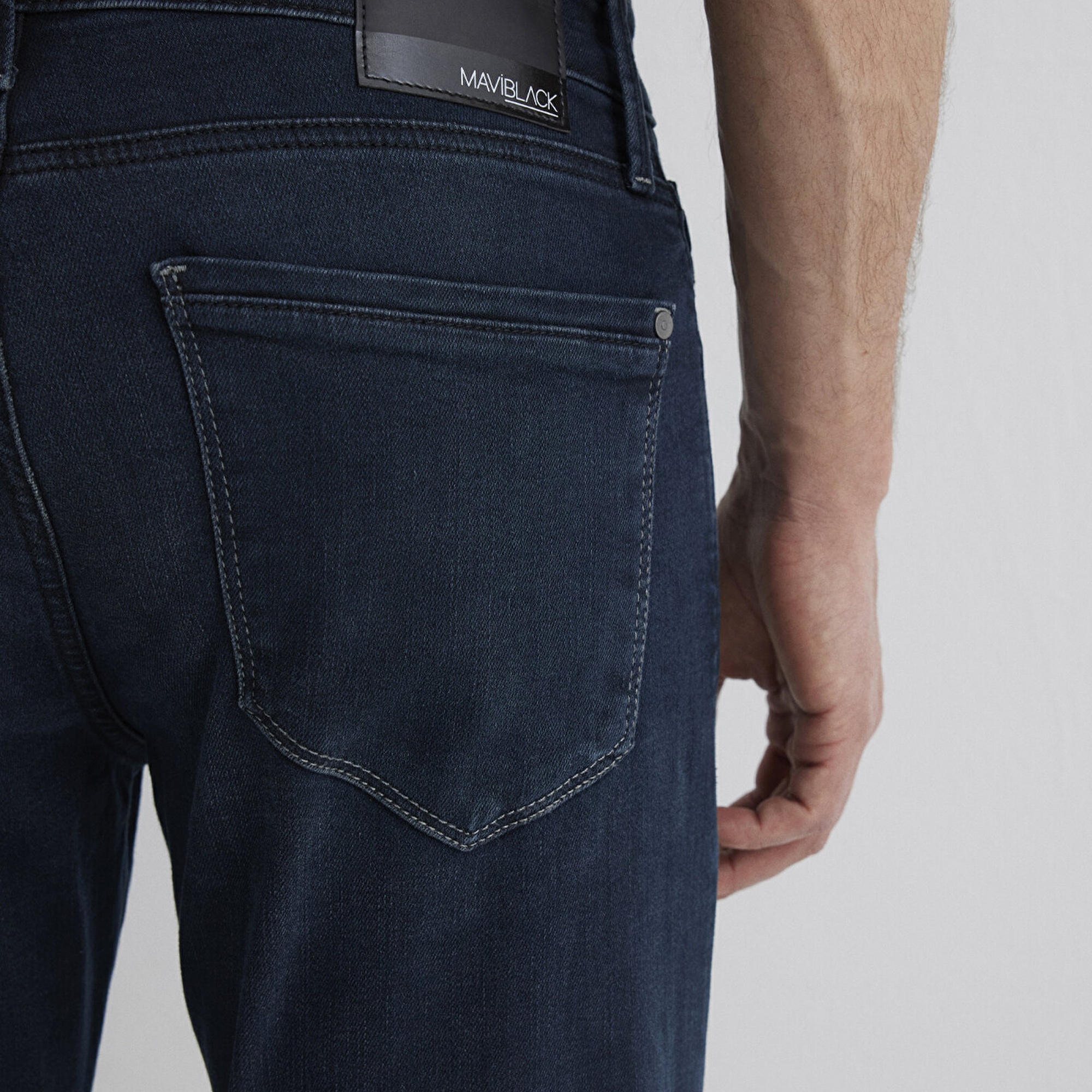 Mavi Hunter Mavi Black Gölgeli Mürekkep Mavi Jean Pantolon 0020231891