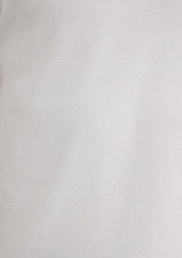  Mavi Ribana Detaylı V Yaka Beyaz Tişört Fitted / Vücuda Oturan Kesim 063748-620