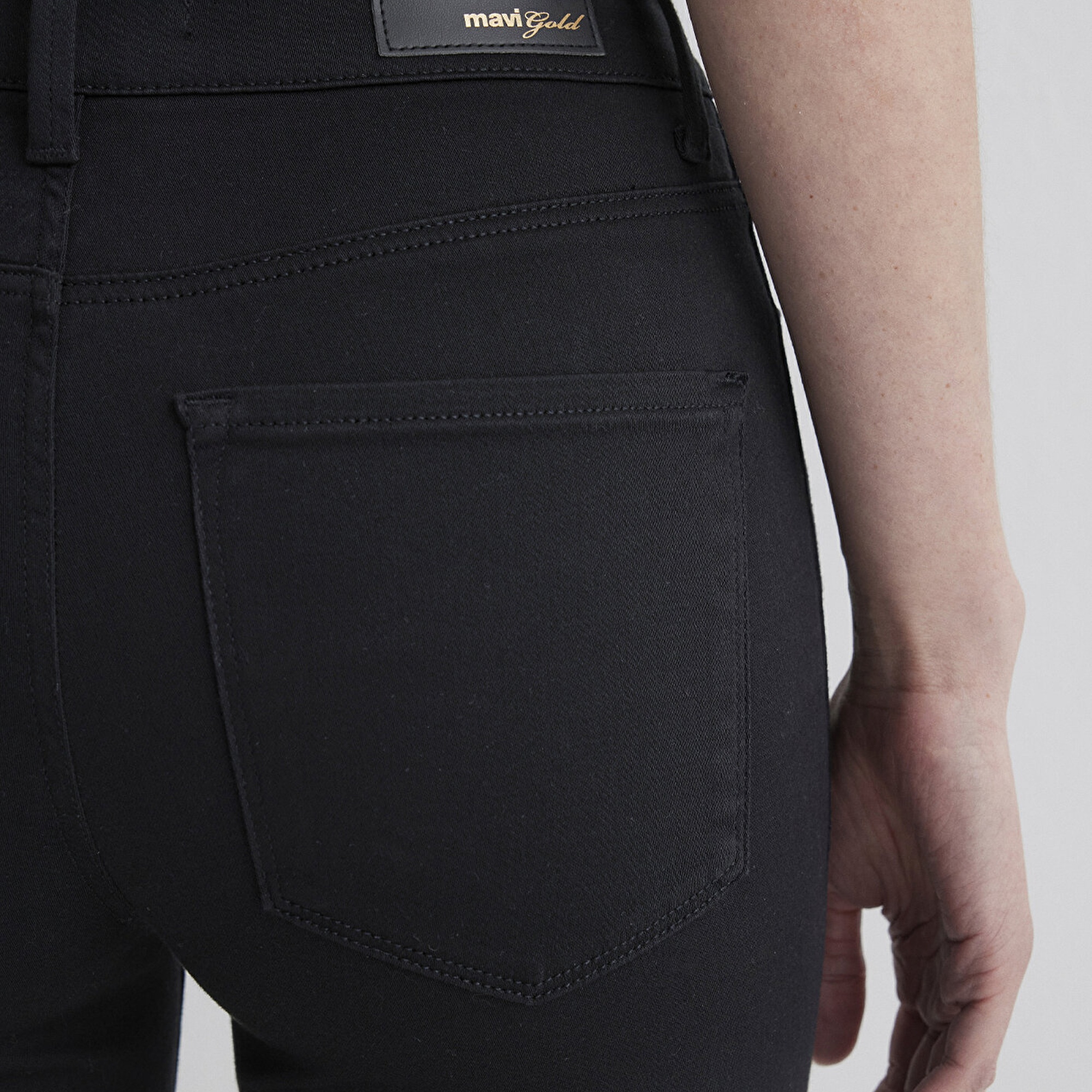 Mavi Kendra Gold Klasik Siyah Jean Pantolon 1074622002