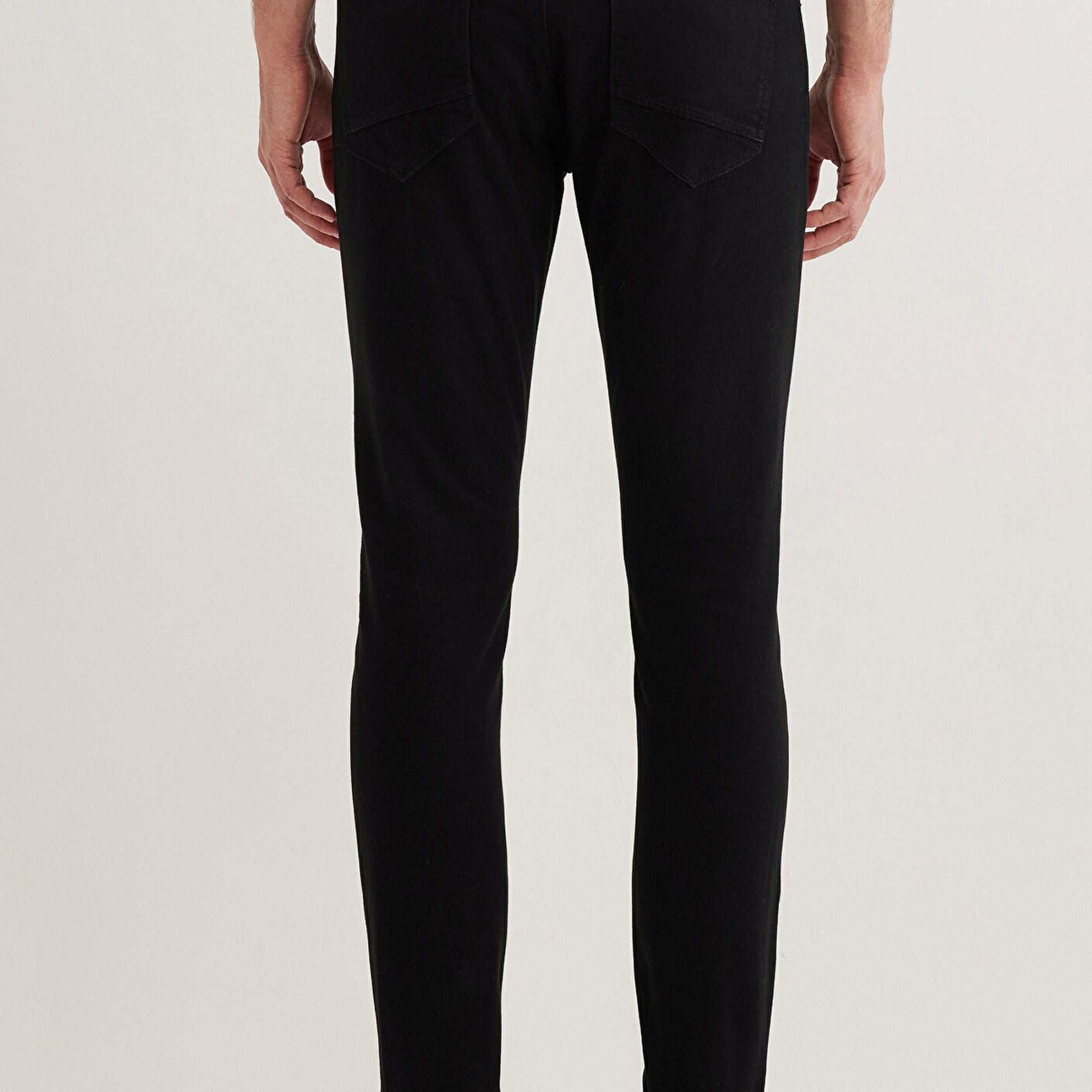 Mavi James Siyah Comfort Jean Pantolon 0042423313