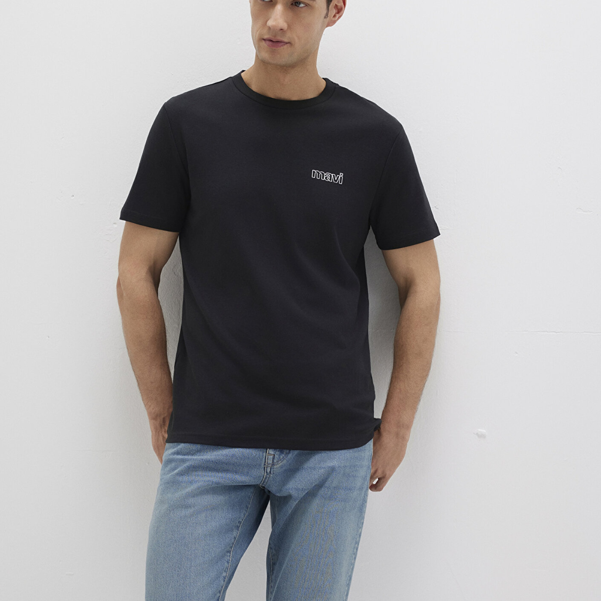 Mavi Mavi Logo Baskılı Siyah İnterlok Tişört Slim Fit / Dar Kesim 0610360-900