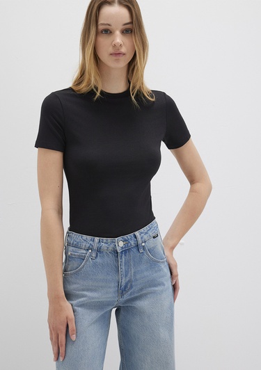  Mavi Lux Touch Siyah Basic Modal Tişört Fitted / Vücuda Oturan Kesim 1600963-900