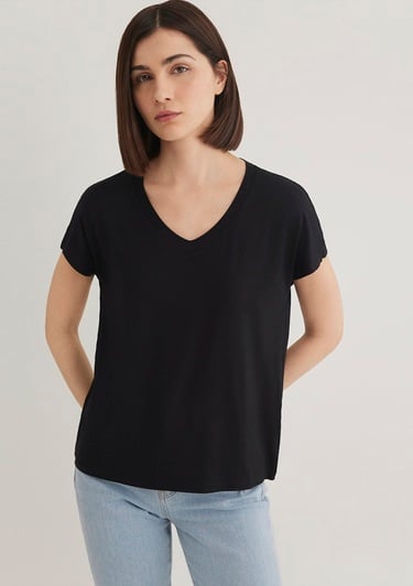  Mavi V Yaka Siyah Basic Viskoz Tişört Regular Fit / Normal Kesim 167714-900