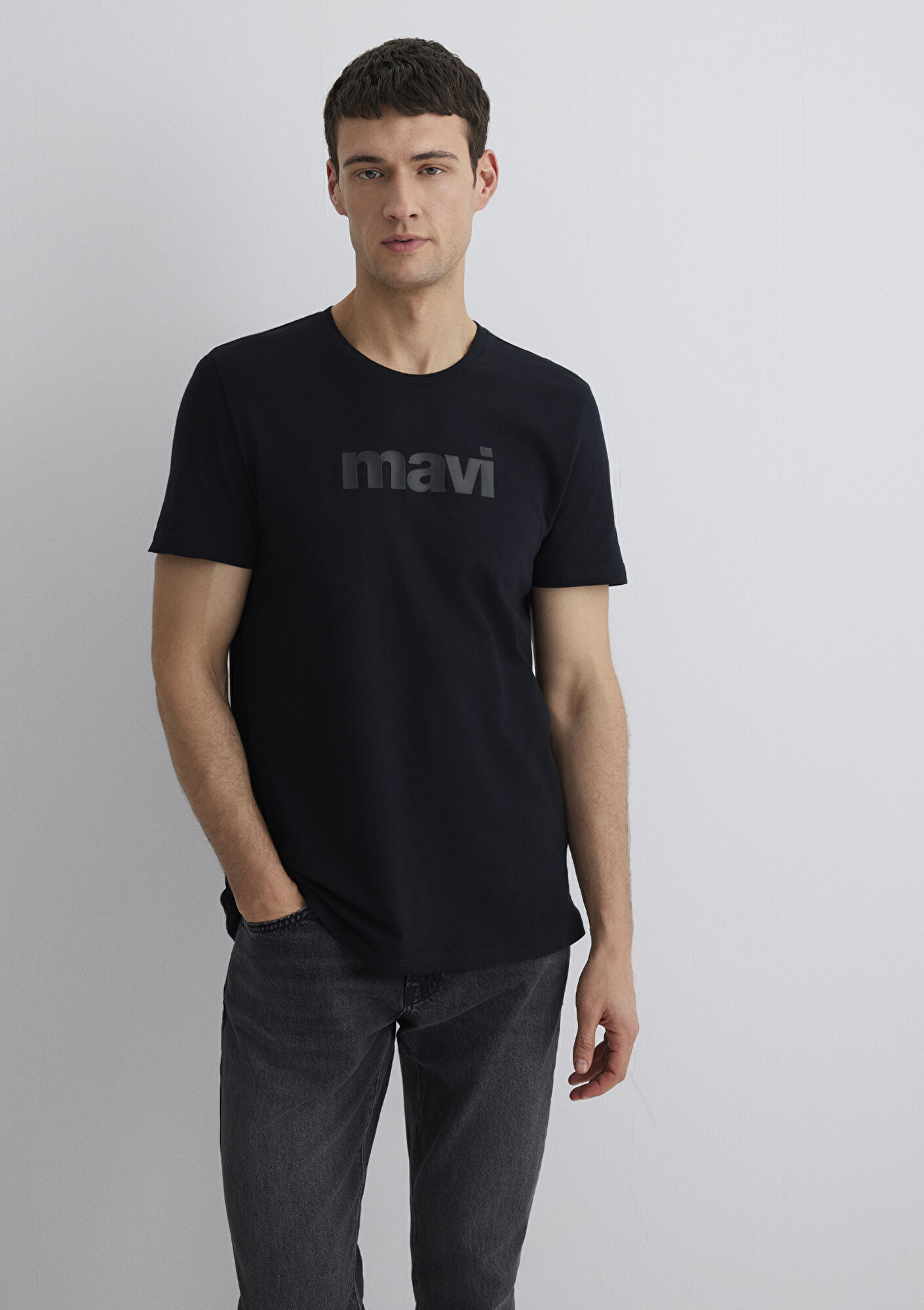  Mavi Mavi Logo Baskılı Siyah Tişört Slim Fit / Dar Kesim 065199-900