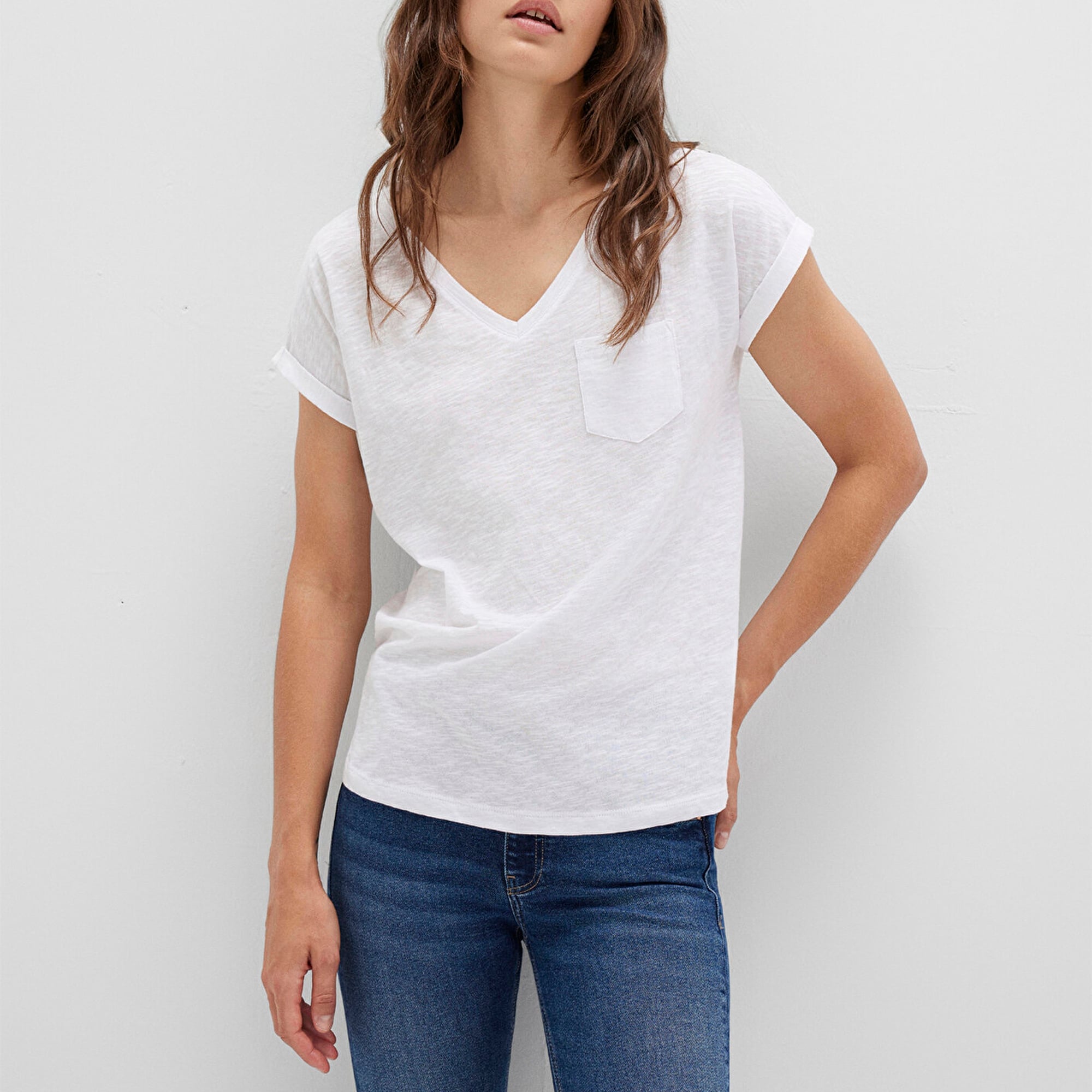 Mavi V Yaka Beyaz Basic Tişört Loose Fit / Bol Rahat Kesim 1600961-620