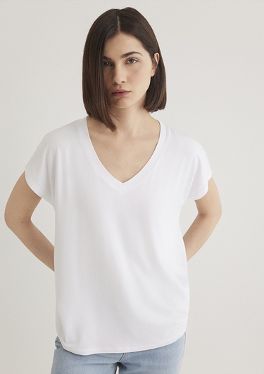  Mavi V Yaka Beyaz Basic Viskoz Tişört Regular Fit / Normal Kesim 167714-620