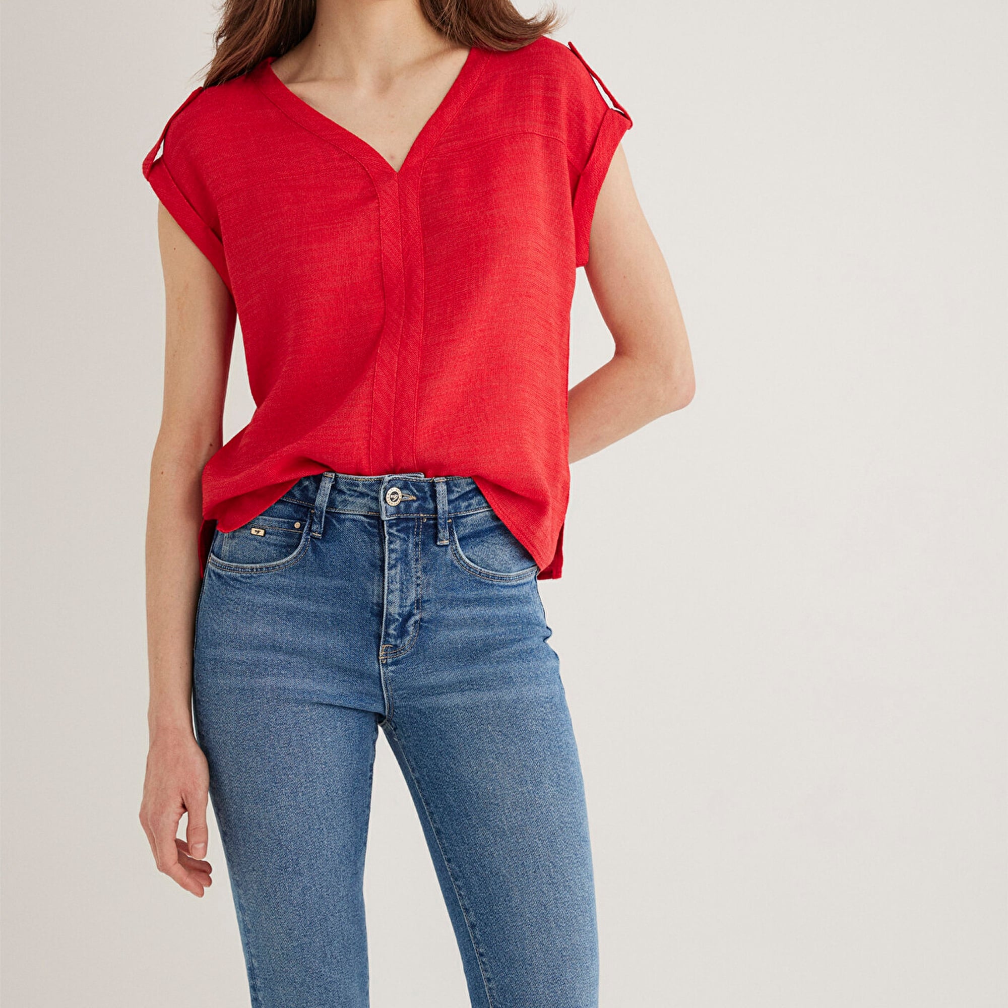 Mavi V Yaka Kırmızı Bluz 122504-30648