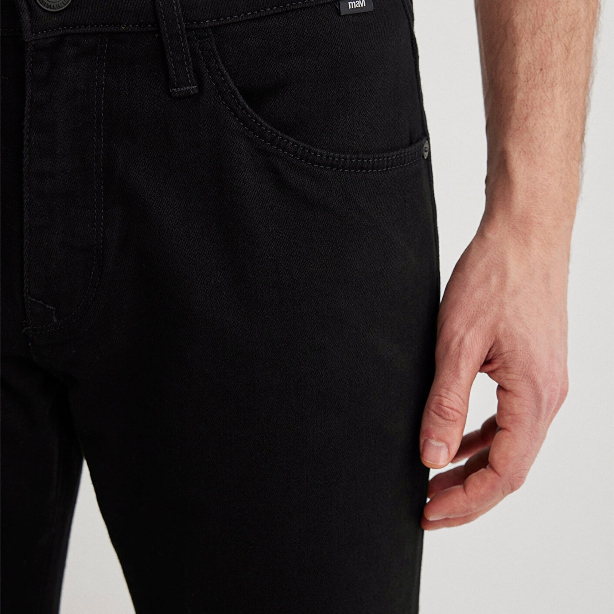 Mavi James Siyah Comfort Jean Pantolon 0042423313