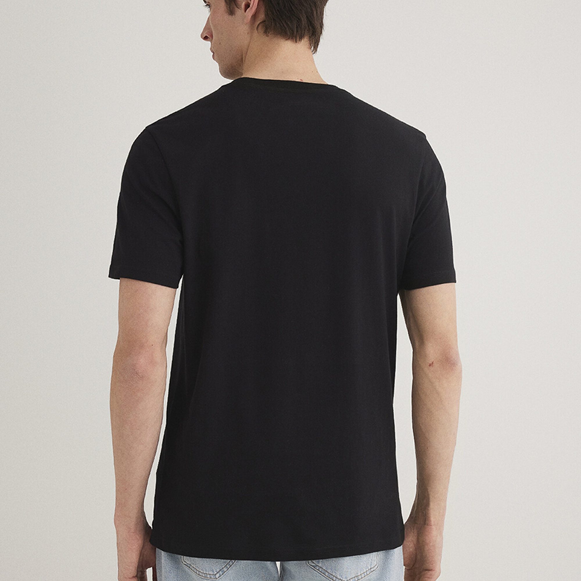 Mavi İstanbul Galata Baskılı Siyah Tişört Slim Fit / Dar Kesim 067053-900