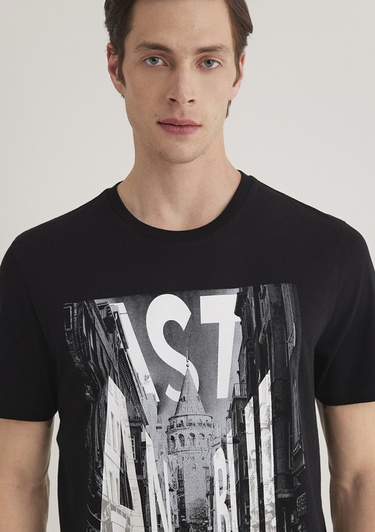  Mavi İstanbul Galata Baskılı Siyah Tişört Slim Fit / Dar Kesim 067053-900