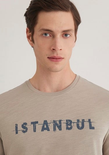  Mavi İstanbul Baskılı Bej Tişört Slim Fit / Dar Kesim 066282-31935