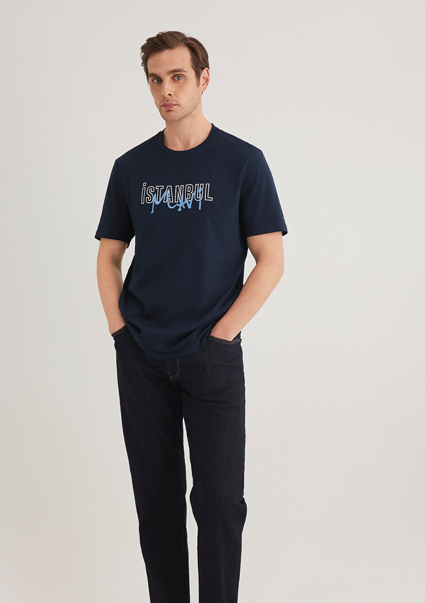  Mavi İstanbul Baskılı Lacivert Tişört Regular Fit / Normal Kesim 067114-34319
