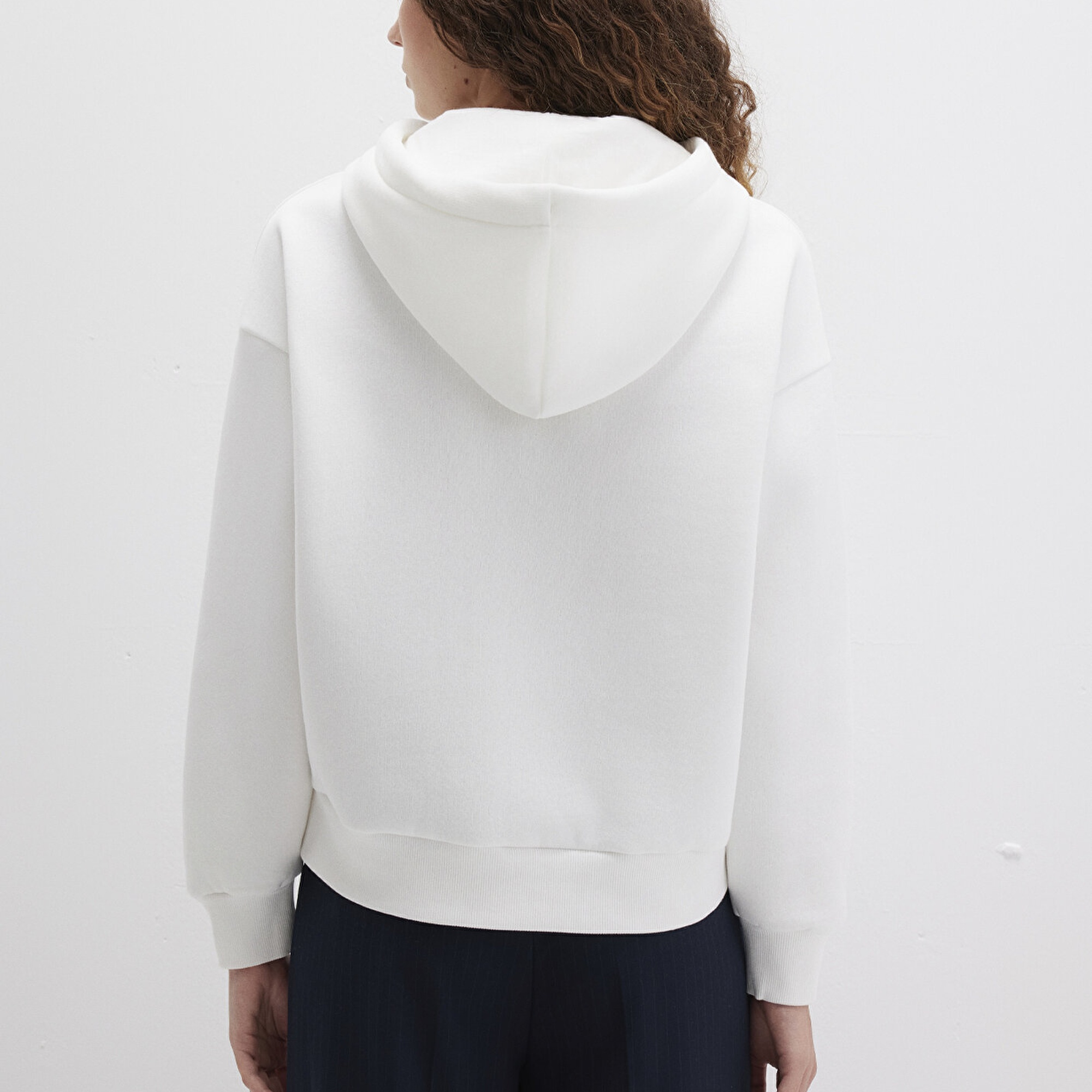 Mavi Mavi Logo Baskılı Kapüşonlu Ekru Sweatshirt 168334-81964