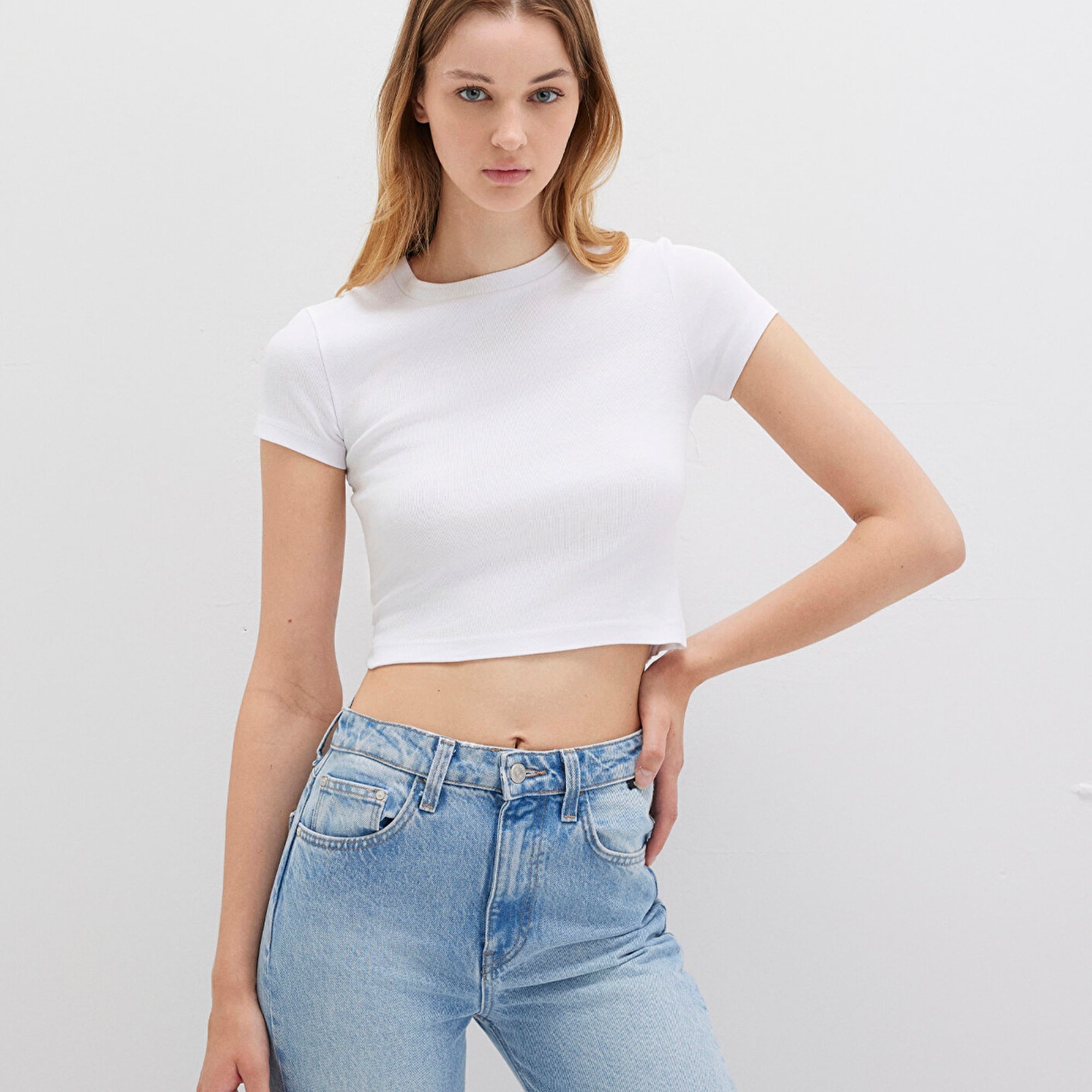 Mavi Beyaz Basic Crop Tişört Crop / Kısa Kesim 1600814-620