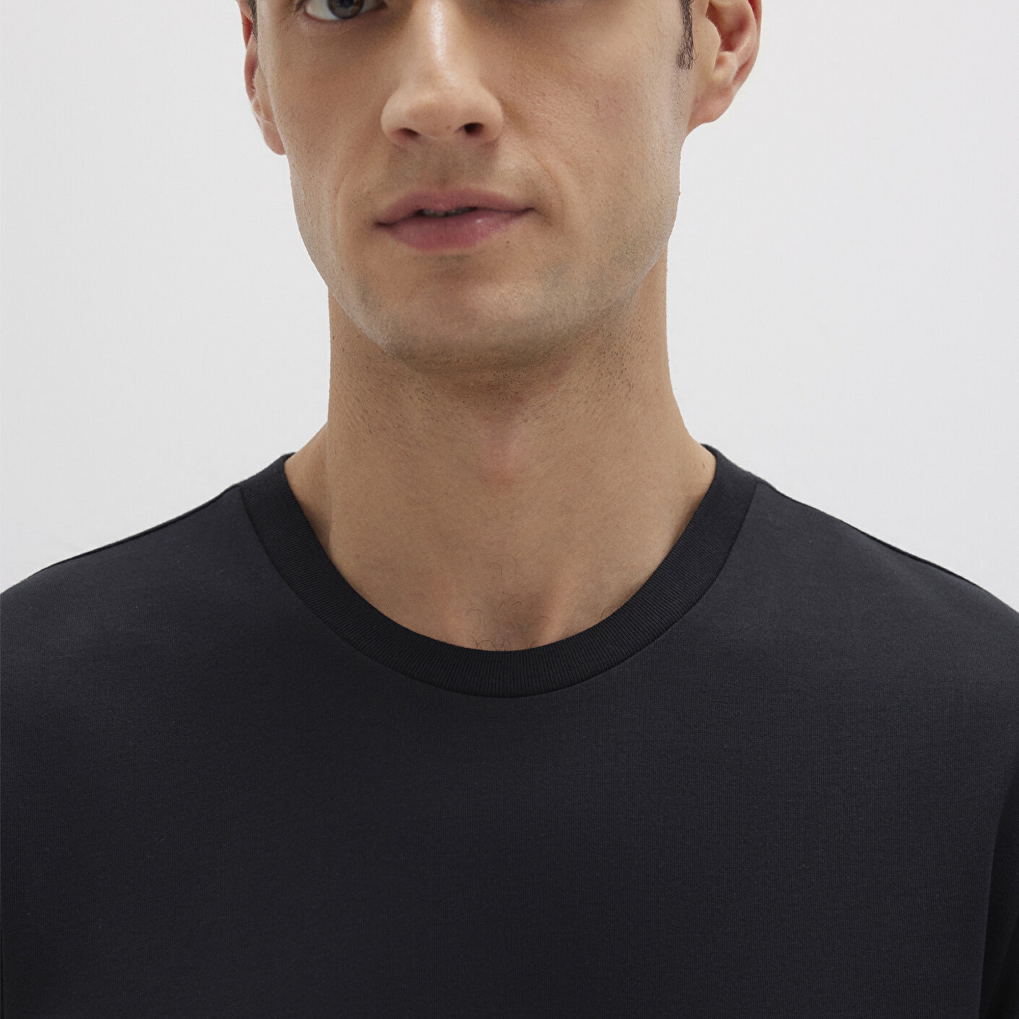 Mavi Organik Pamuk Siyah Tişört Regular Fit / Normal Kesim 066483-900