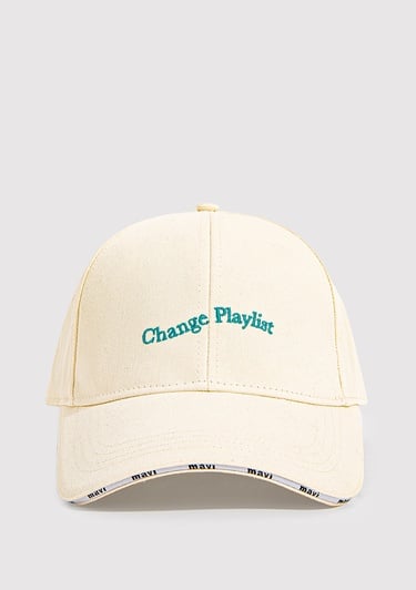  Mavi İşlemeli Bej Şapka 0910825-70069