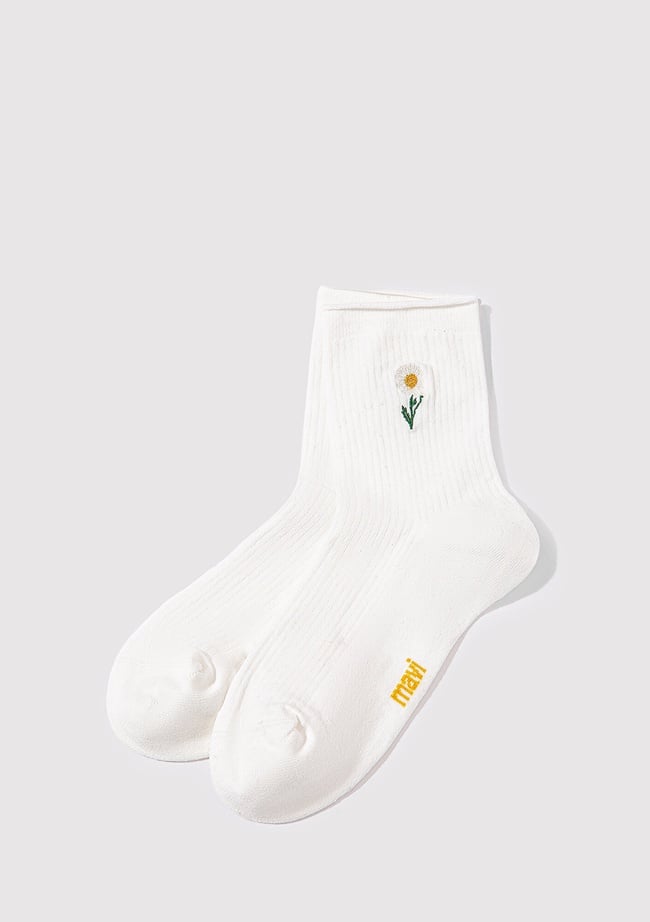  Mavi Çiçek Nakışlı Ekru Soket Çorap 1911371-34523