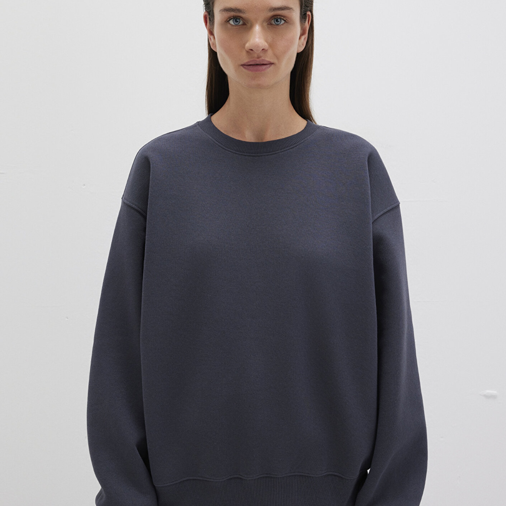 Mavi Bisiklet Yaka Lacivert Basic Sweatshirt 1610198-70726