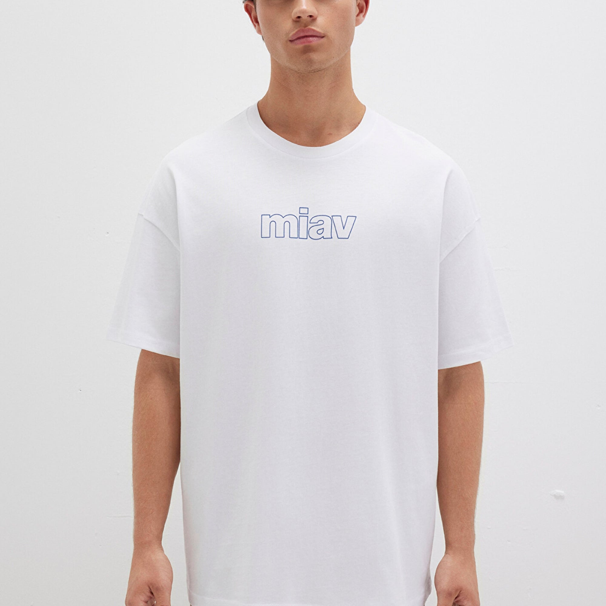 Mavi Miav Baskılı Oversize Beyaz Tişört Oversize / Geniş Kesim 0611704-620