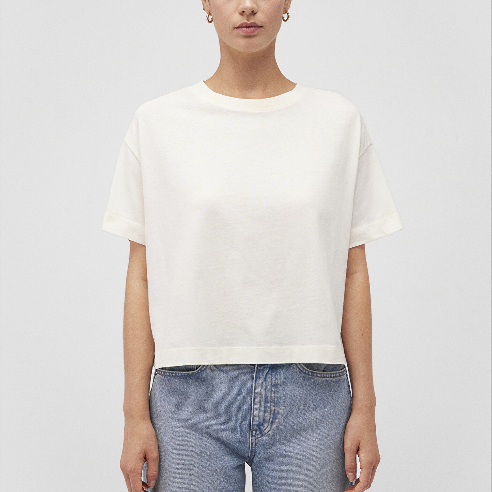 Mavi Bisiklet Yaka Beyaz Basic Tişört Boxy Fit 1611651-80194