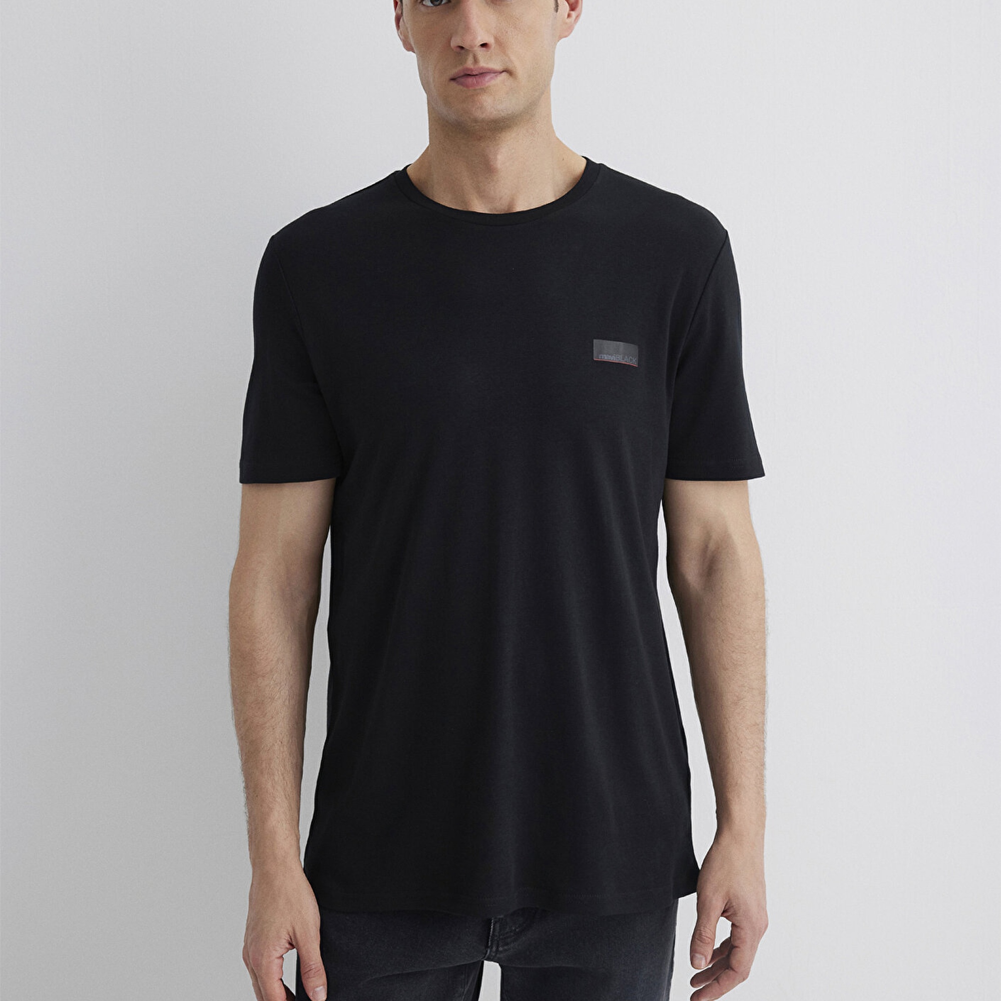 Mavi Mavi Black Baskılı Siyah Tişört Slim Fit / Dar Kesim 0611401-900