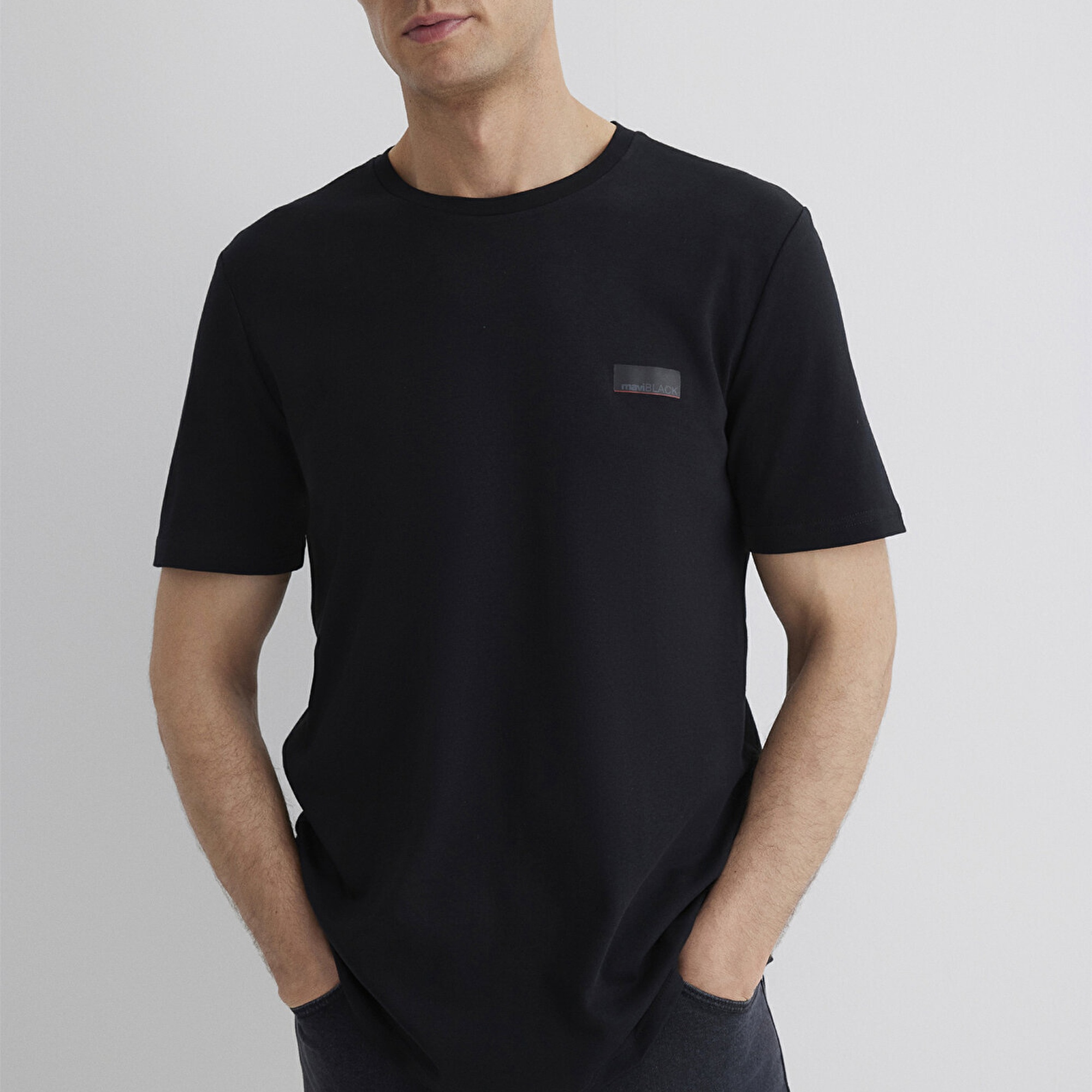 Mavi Mavi Black Baskılı Siyah Tişört Slim Fit / Dar Kesim 0611401-900